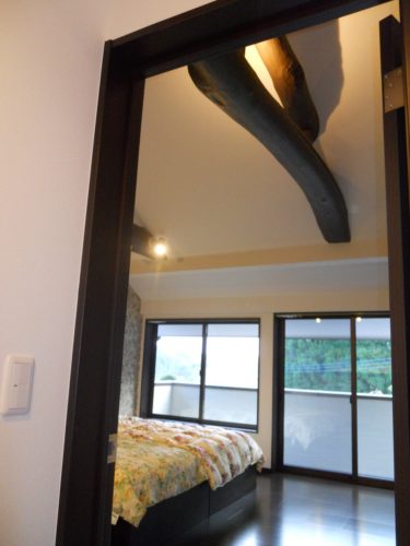 15takamori2f-bedroom0